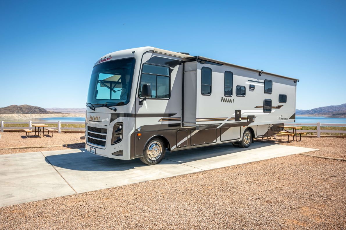 El Monte Class A Luxury Sleeper Exterior Front Slideout